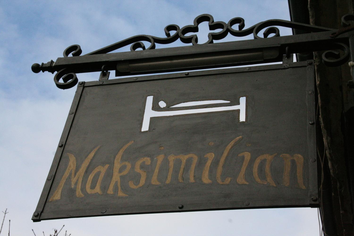 Maksimilian Osijek Panzió Kültér fotó
